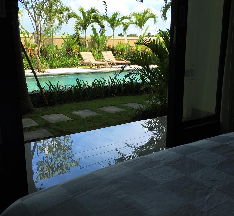 Indah Homestay Seminyak Exterior foto