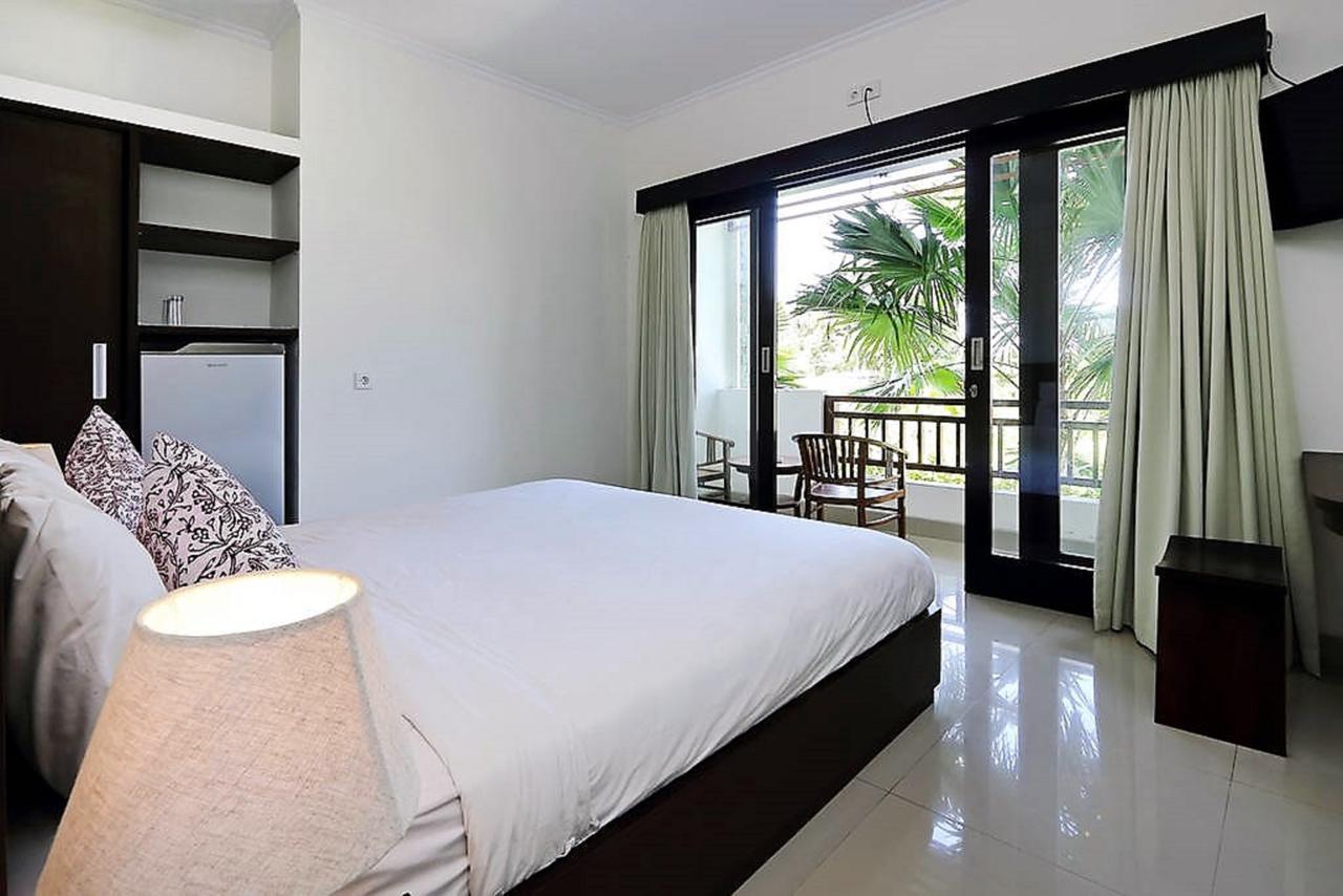 Indah Homestay Seminyak Exterior foto
